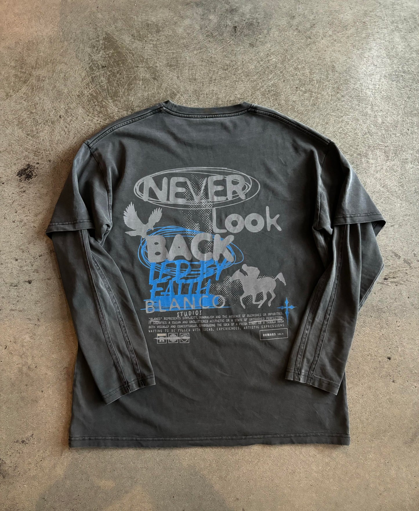 NEVER LOOK BACK - tee